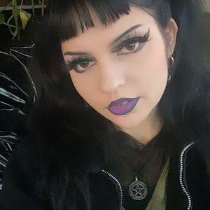 Meet your Posher, Paige